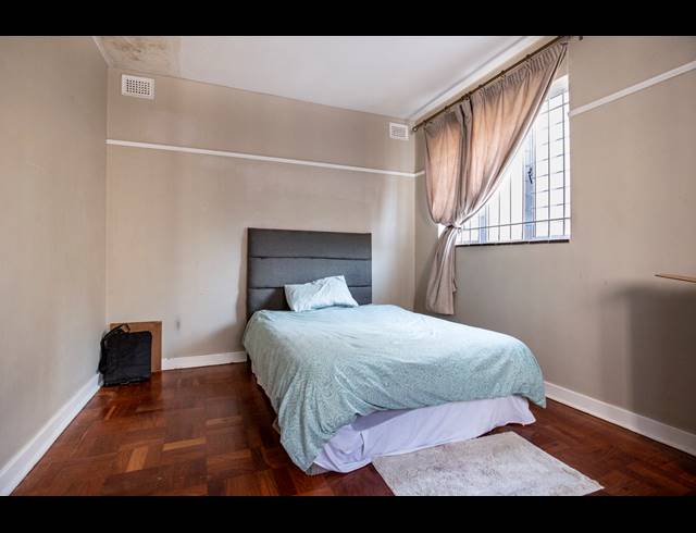 2.5 BEDROOM APARTMENT FOR SALE IN GLENWOOD